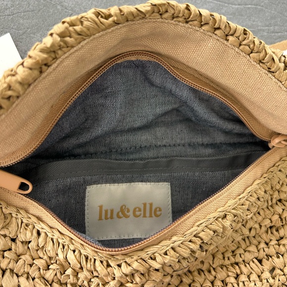 Lu & Elle Across The Waves Sling Bag - Picture 4 of 6